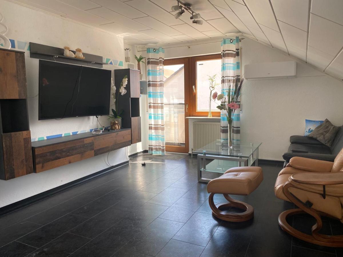 Moderne Ferienwohnung Neckarschleife Mit Klimaanlage Kirchheim am Neckar Ngoại thất bức ảnh